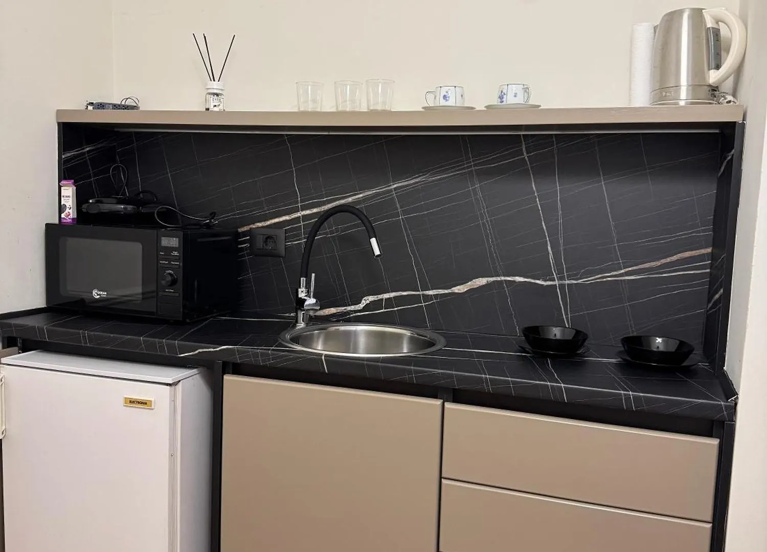 Prayla Luxury Apartment At Condor Center Tirana Albania