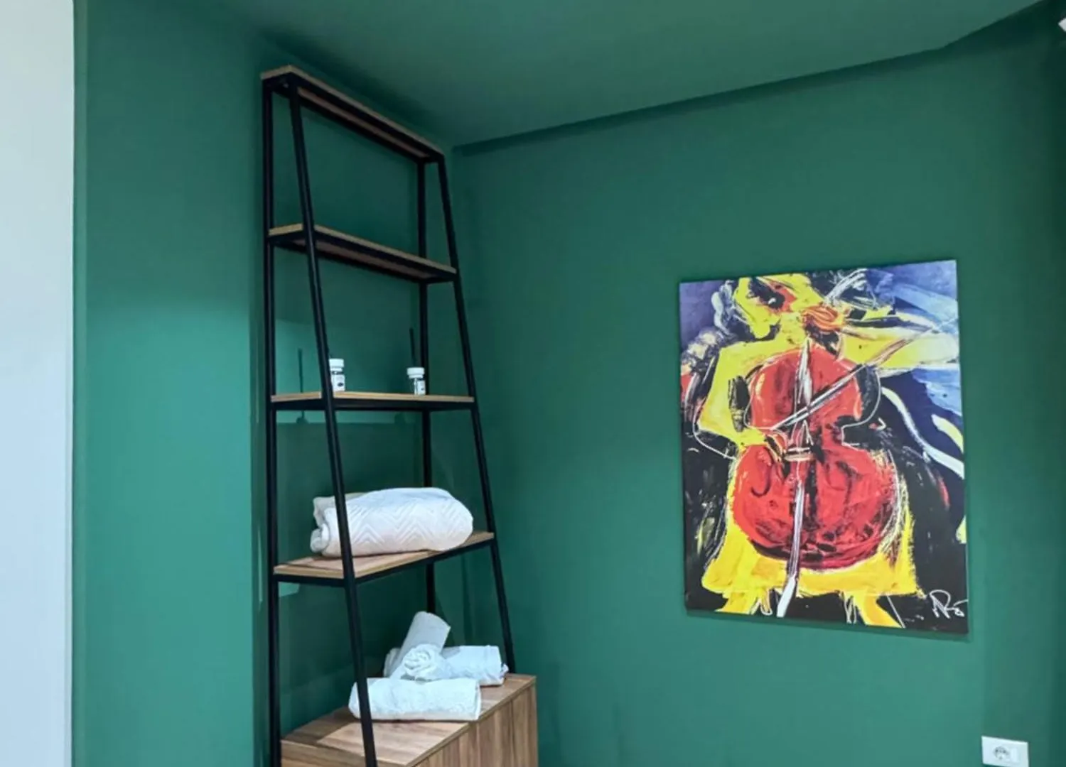 Prayla Luxury Apartment At Condor Center Tirana Albania