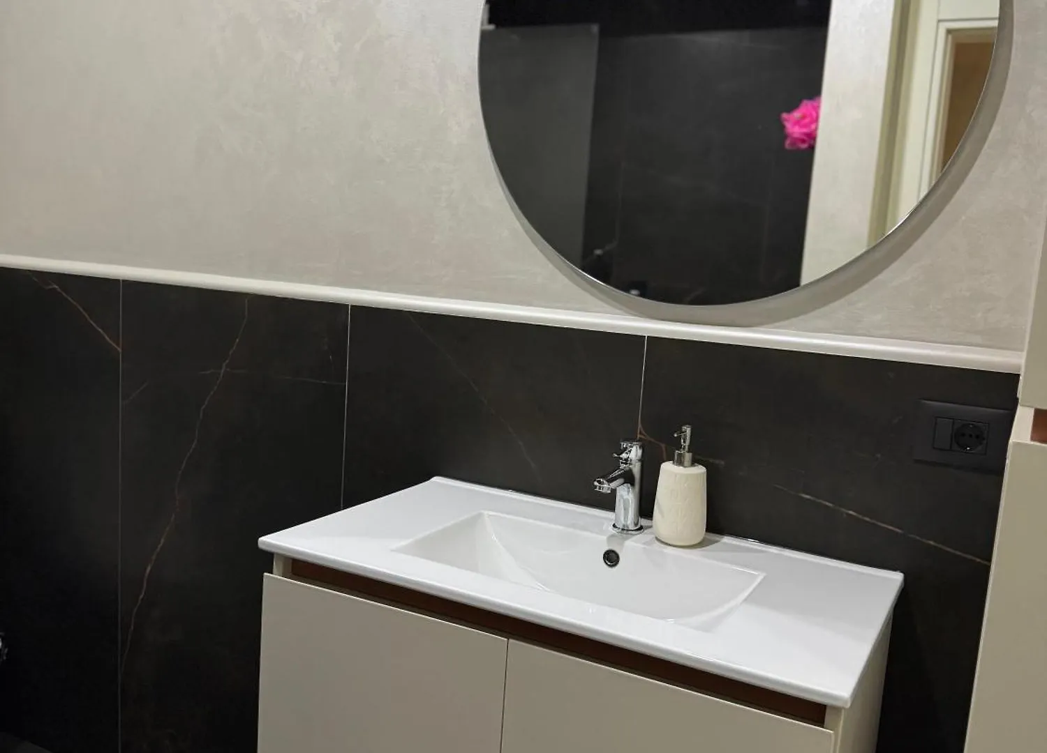 Prayla Luxury Apartment At Condor Center Tirana