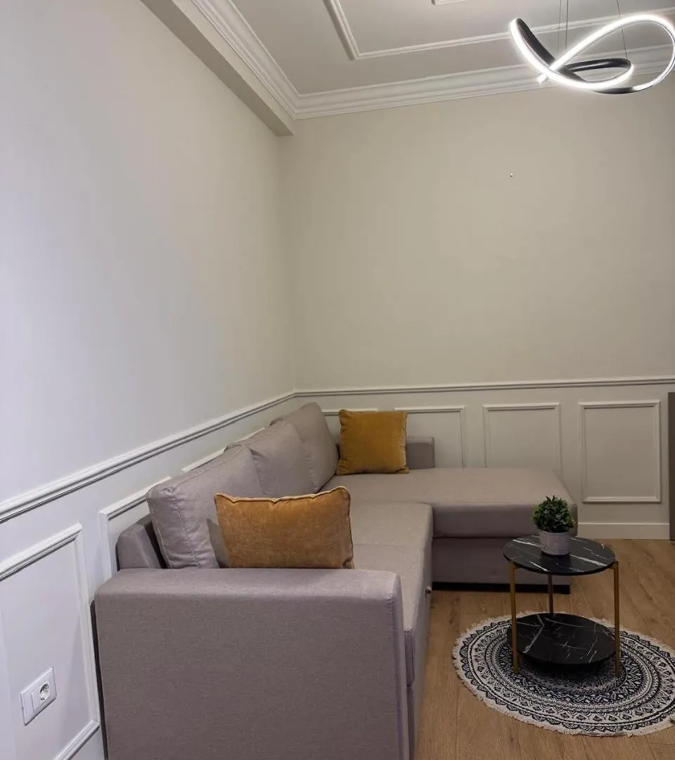 Prayla Luxury Apartment At Condor Center Tirana 0*,  Albania